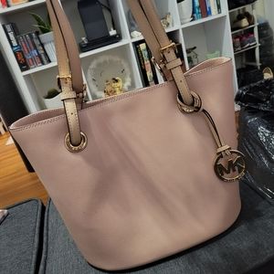 Michael Kors Blush tote